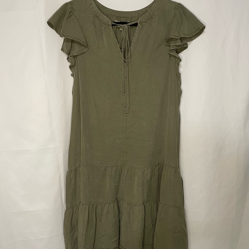 Knox Rose | Olive Green Short Ruffle Sleeves